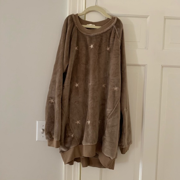 Easel star sweater top - Picture 1 of 2